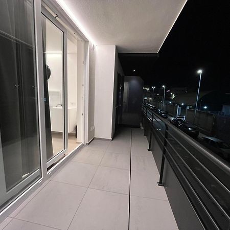 Seacity Suite & Stay Монополи Экстерьер фото