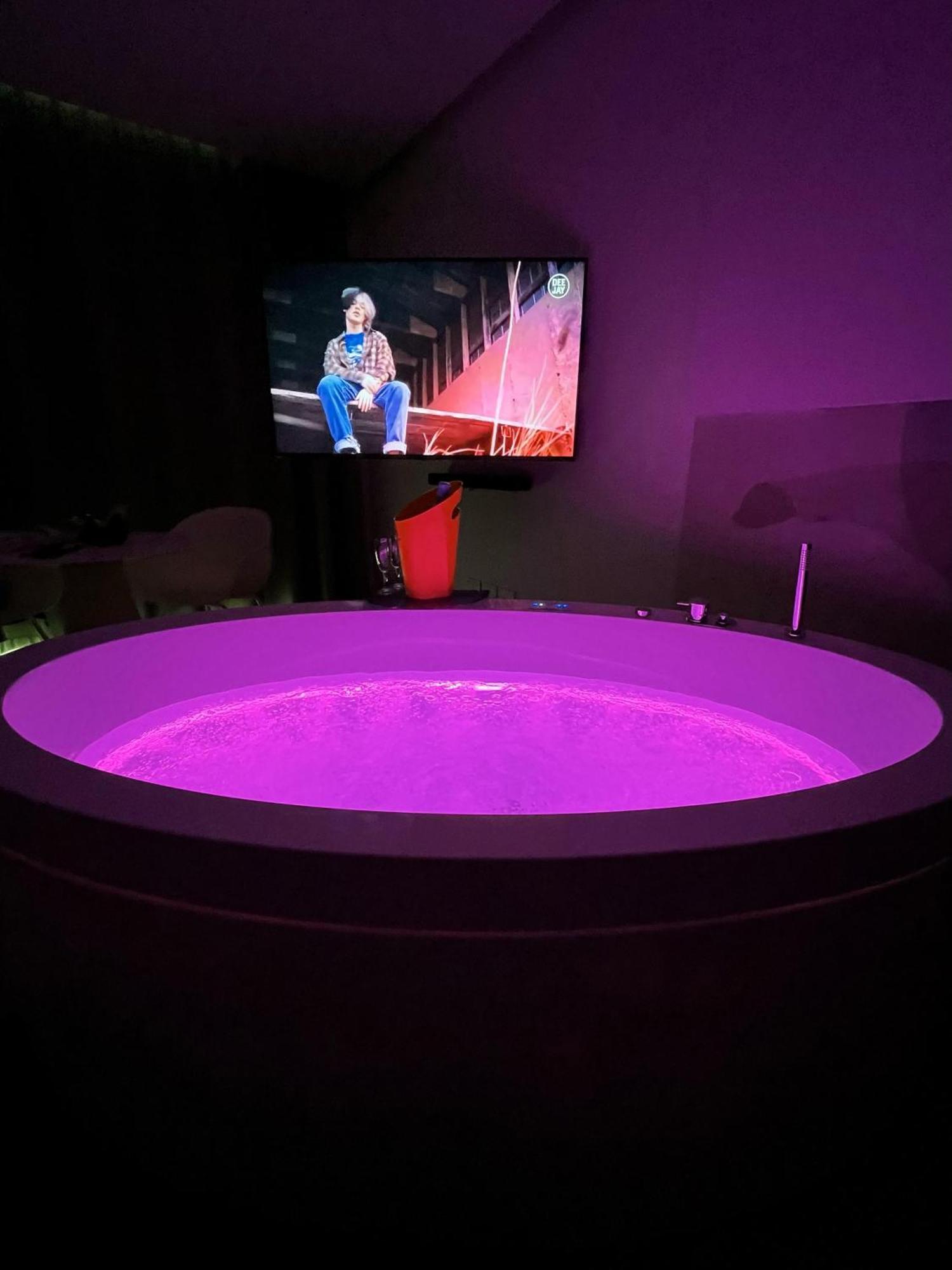 Seacity Suite & Stay Монополи Экстерьер фото